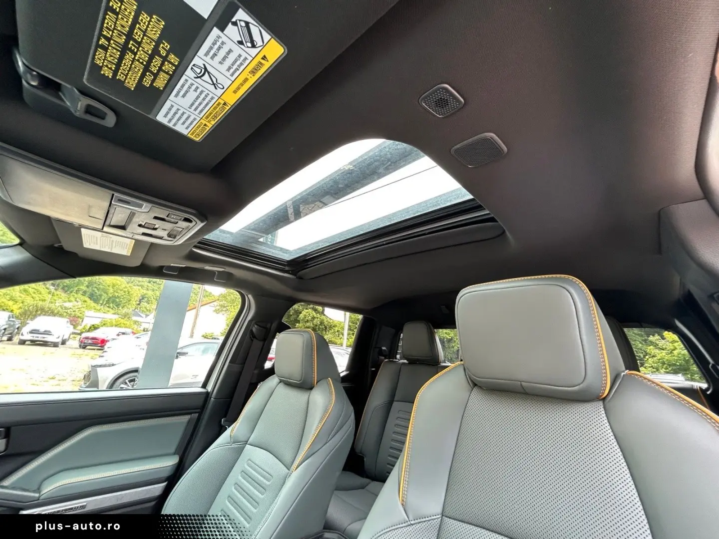 TOYOTA MY25 Tacoma Trailhunter  ON STOCK