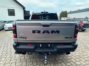 DODGE RAM TRX 6.2l Supercharged Hemi V8
