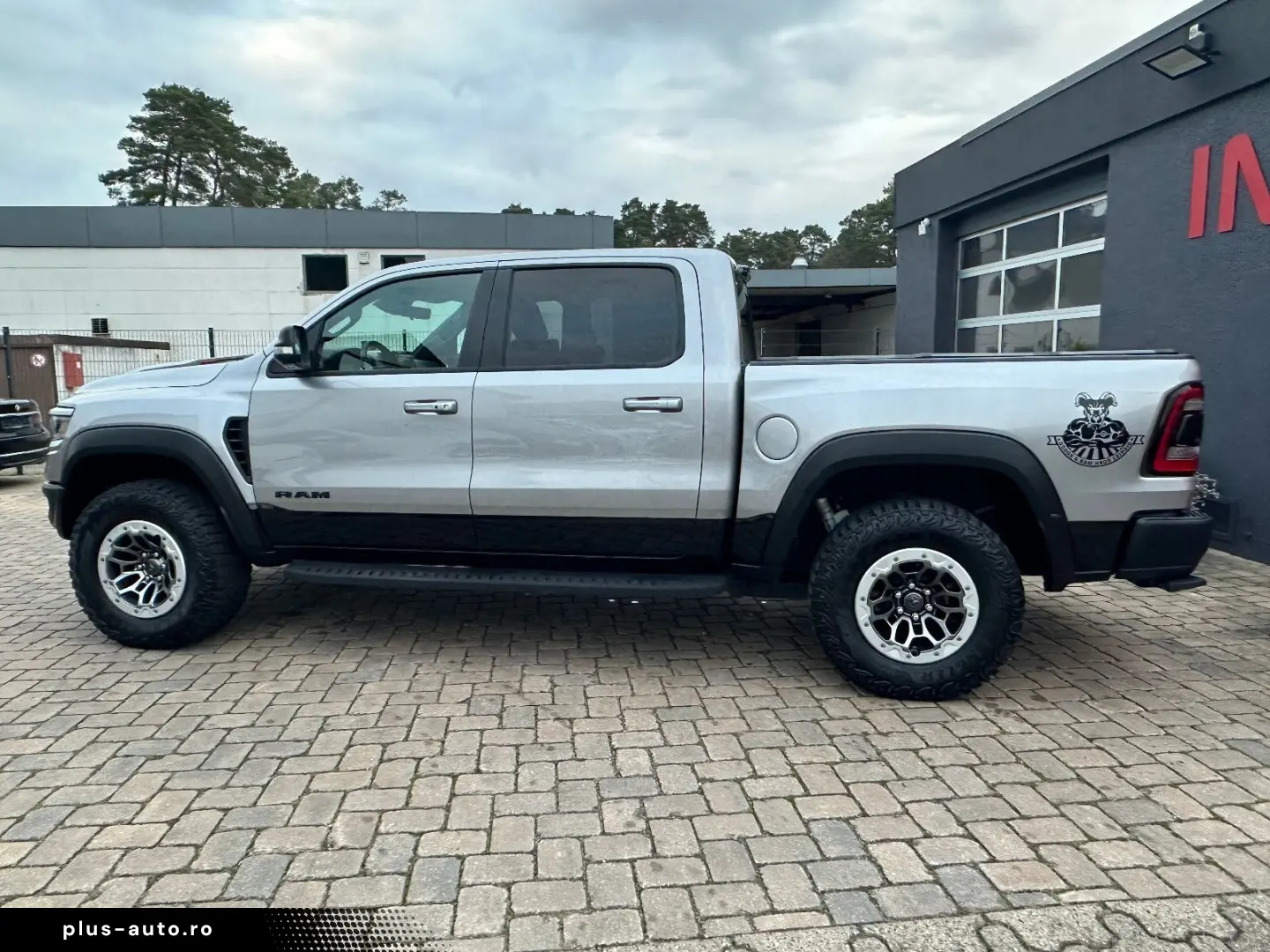 DODGE RAM TRX 6.2l Supercharged Hemi V8