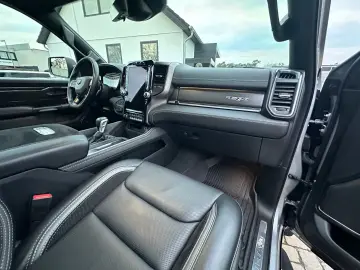 DODGE RAM TRX 6.2l Supercharged Hemi V8