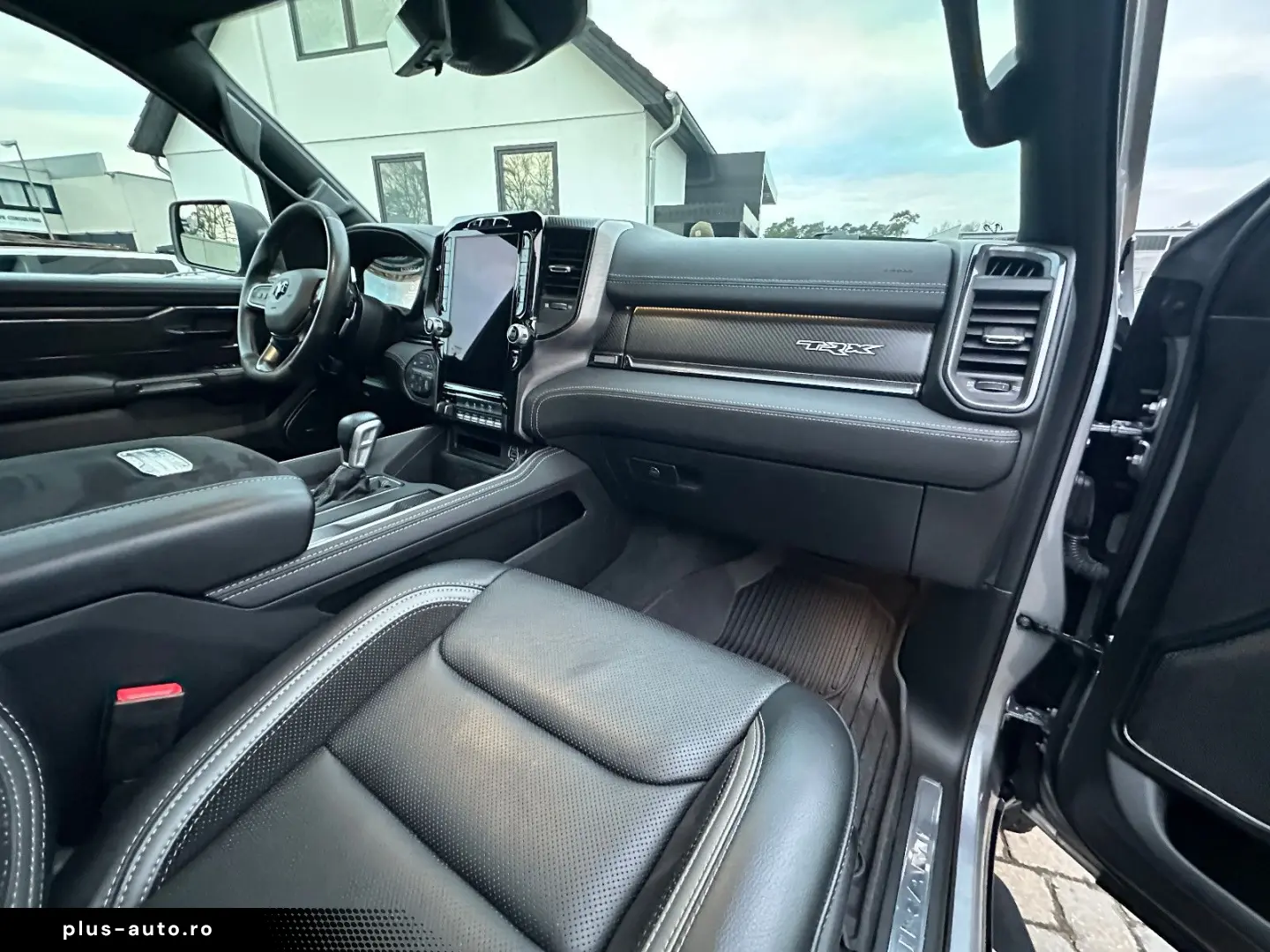 DODGE RAM TRX 6.2l Supercharged Hemi V8