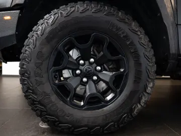 DODGE RAM 1500 TRX Harman Kardon Car tent