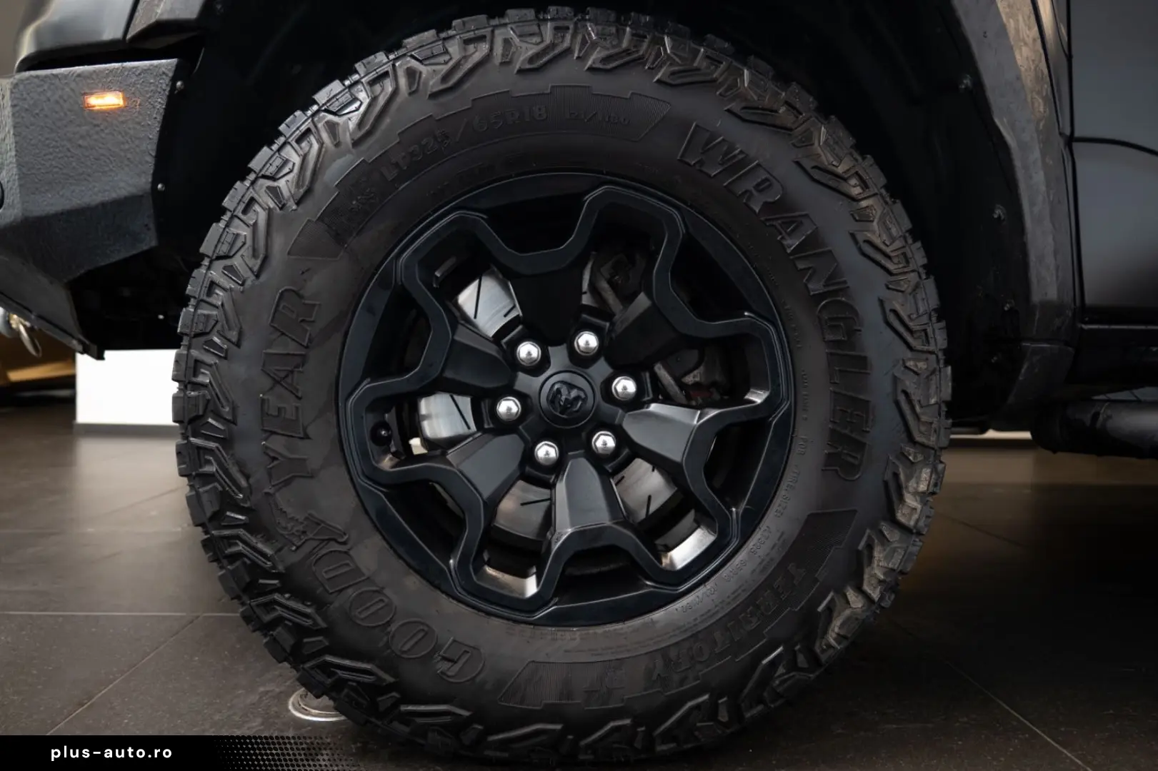 DODGE RAM 1500 TRX Harman Kardon Car tent