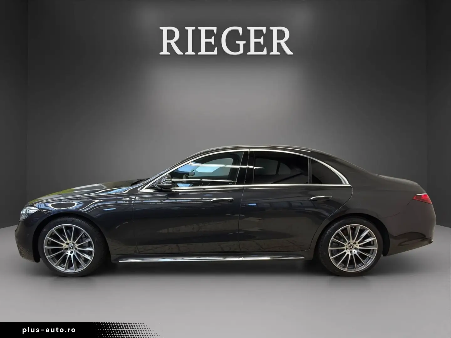 MERCEDES-BENZ S 350 d AMG Pano Airmatic 3D-Display Burmester