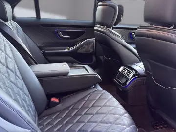 MERCEDES-BENZ S450d 4MATIC SONDERLACK PANO BURMESTER HUD