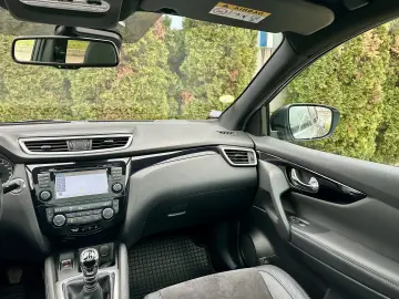 Nissan Qashqai   incalzire scaune si parbriz  garantie  rate