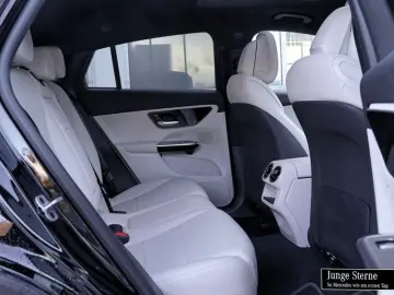 MERCEDES-BENZ GLC 220 d 4M AVANTGARDE-ADV PANO AHK K&hellip;