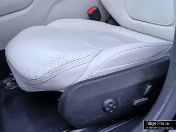 MERCEDES-BENZ GLC 220 d 4M AVANTGARDE-ADV PANO AHK K&hellip;