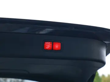 MERCEDES-BENZ E 300 e T Avantgarde Advanced AHK Dist&hellip;