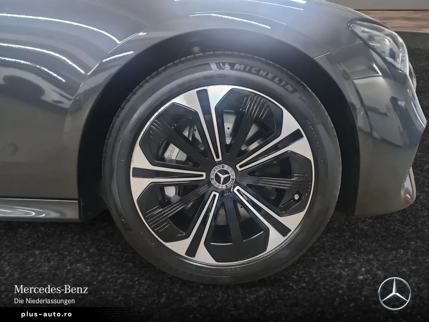 MERCEDES-BENZ E 300 e Avantgarde Adv.  PANO FAHRASS  DIGI