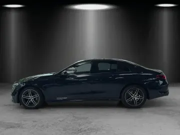 MERCEDES-BENZ E 200 d AMG Pano AHK Memory DISTR 360