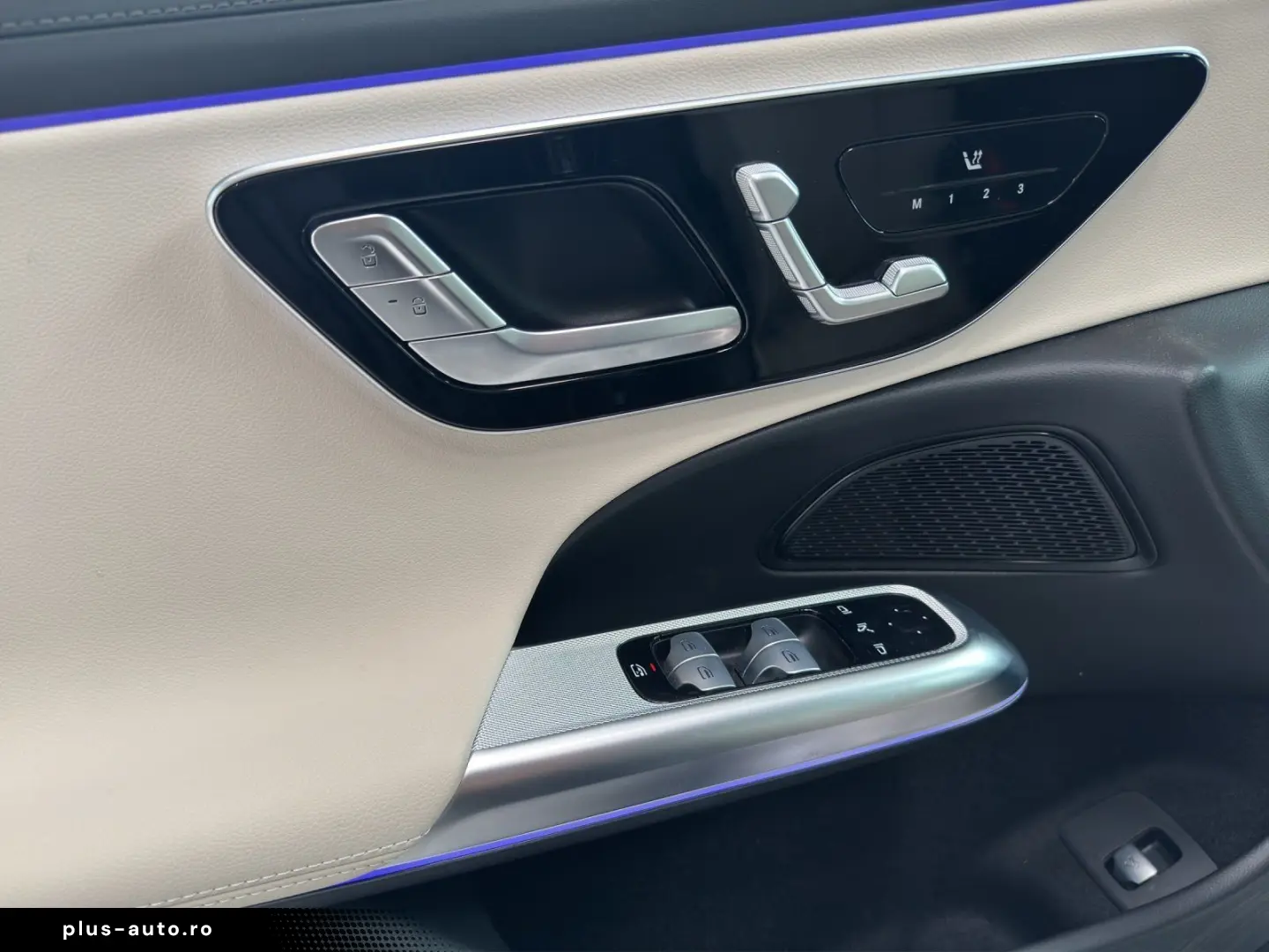 MERCEDES-BENZ E 200 d AMG Pano AHK Memory DISTR 360