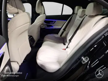 MERCEDES-BENZ E 200 AMG Prem  PANO HUD DISTR HUD Bur4D MBUX