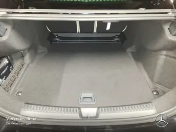 MERCEDES-BENZ E 200 AMG Prem  PANO HUD DISTR HUD Bur4D MBUX