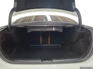 MERCEDES-BENZ E 220 d AMG Digital Light Pano 360  Bu&hellip;