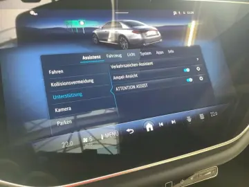 MERCEDES-BENZ E 200 Limousine AMG SUPERSCREEN DIGITAL 360