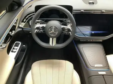 MERCEDES-BENZ E 200 Limousine AMG SUPERSCREEN DIGITAL 360