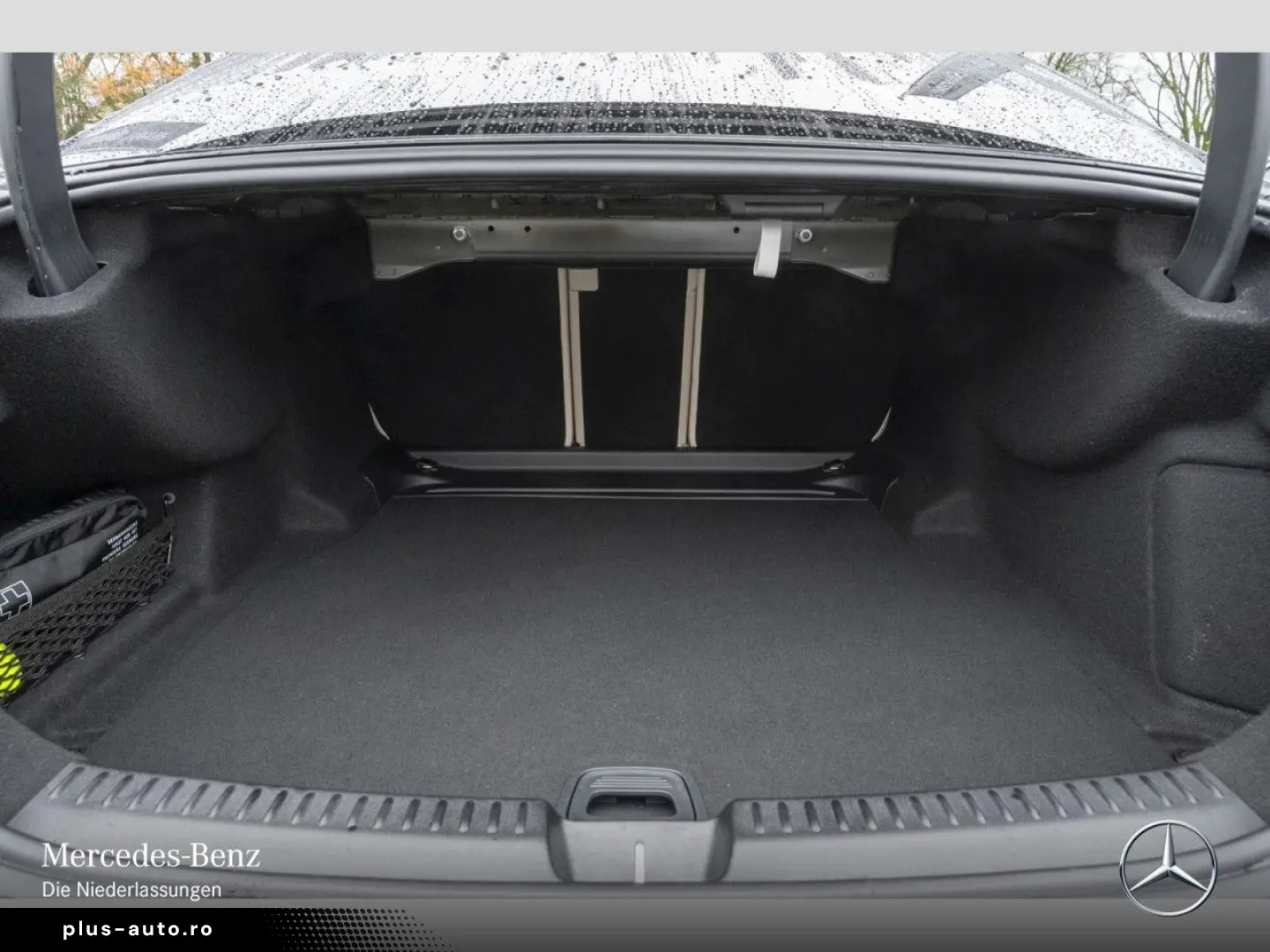 MERCEDES-BENZ E 220 d AMG Prem. PANO NIGHT 20  Bur4D&hellip;