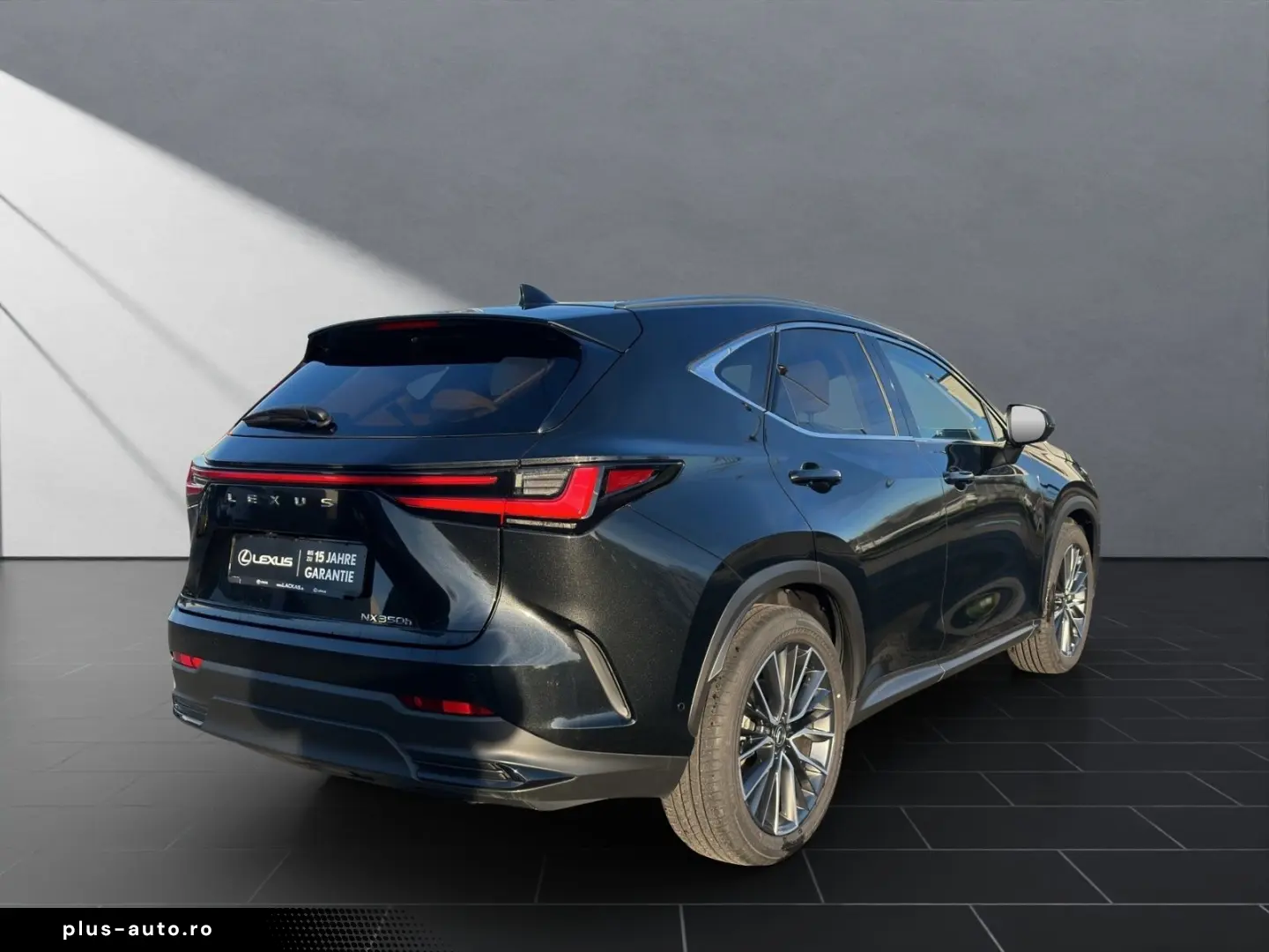 LEXUS NX 350h LUXURY MARK LEVINSON