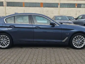 BMW 530 530 e xDrive Luxury Line