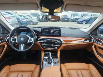 BMW 530 530 e xDrive Luxury Line