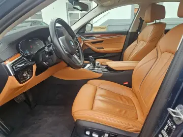 BMW 530 530 e xDrive Luxury Line