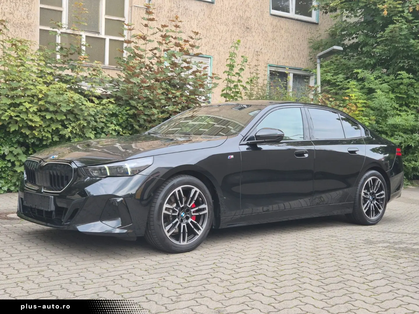 BMW 520 i M Sport Laser Pano Wide Cam Assistant H&K