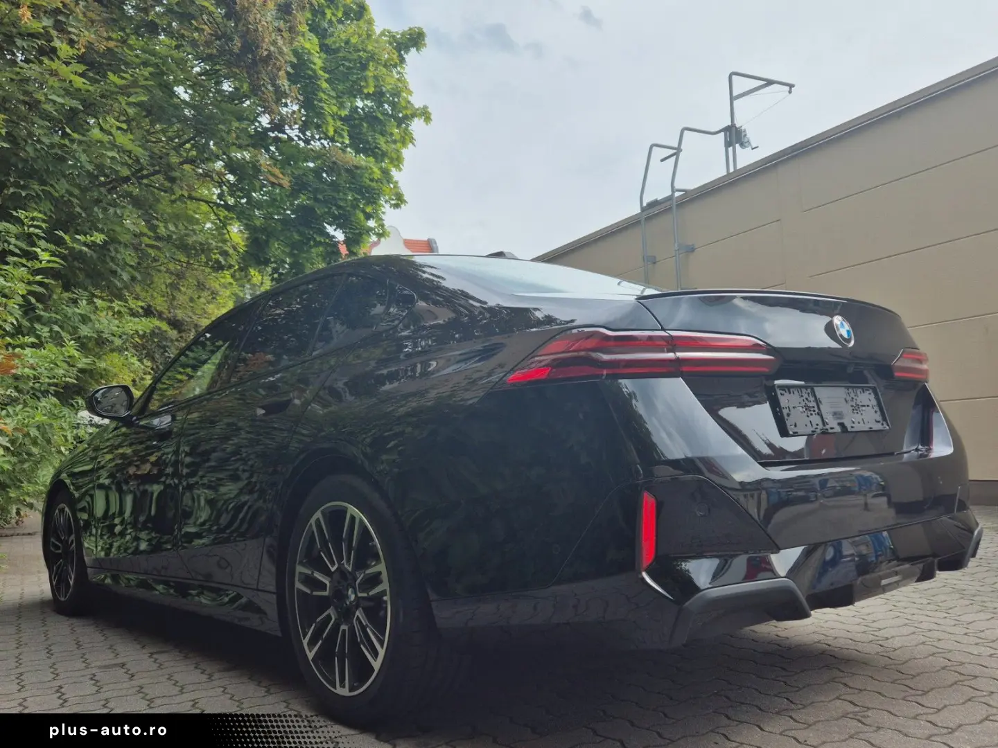 BMW 520 i M Sport Laser Pano Wide Cam Assistant H&K