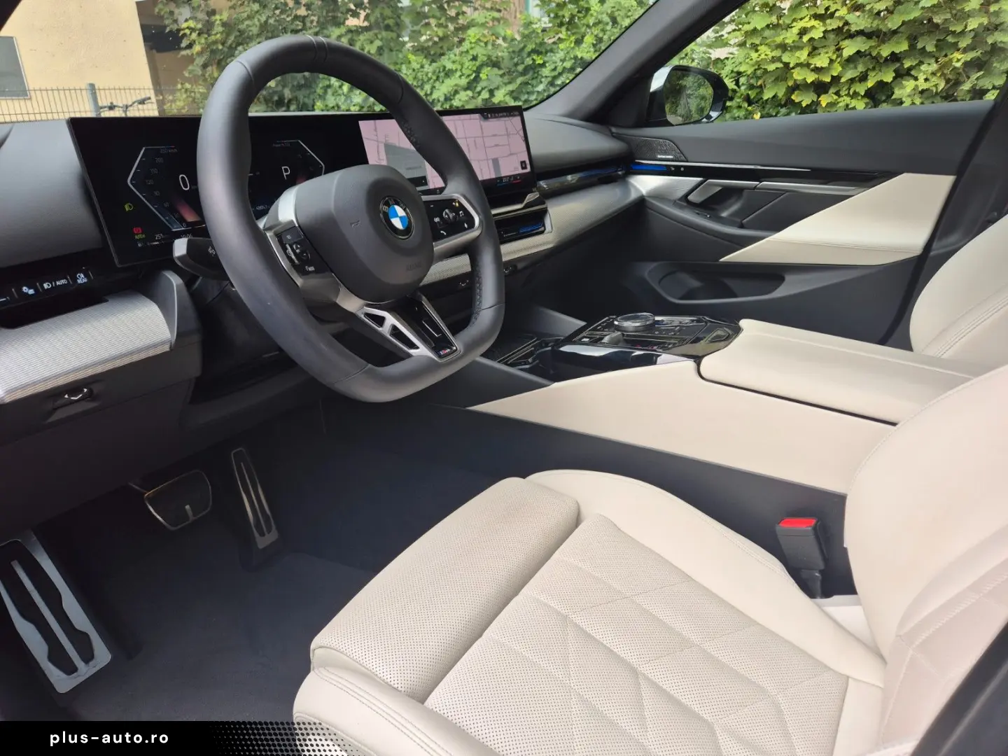 BMW 520 i M Sport Laser Pano Wide Cam Assistant H&K