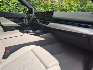 BMW 520 i M Sport Laser Pano Wide Cam Assistant H&K