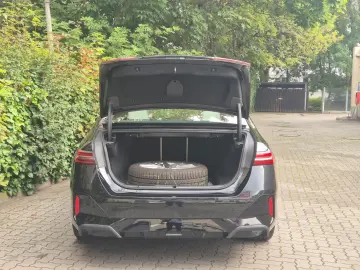 BMW 520 i M Sport Laser Pano Wide Cam Assistant H&K