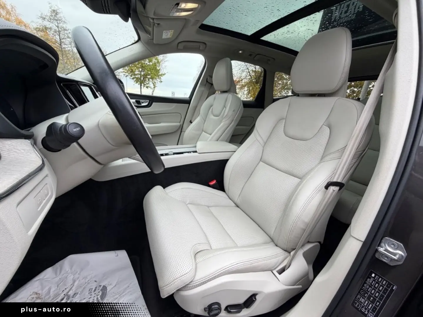 VOLVO XC60 Ultimate Bright Plug-In Hybrid T8