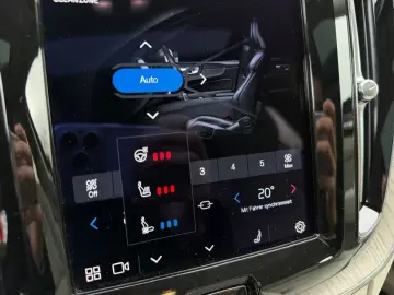 VOLVO XC60 Ultimate Bright Plug-In Hybrid T8