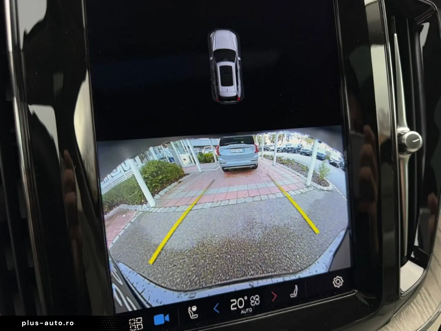 VOLVO XC60 Ultimate Bright Plug-In Hybrid T8