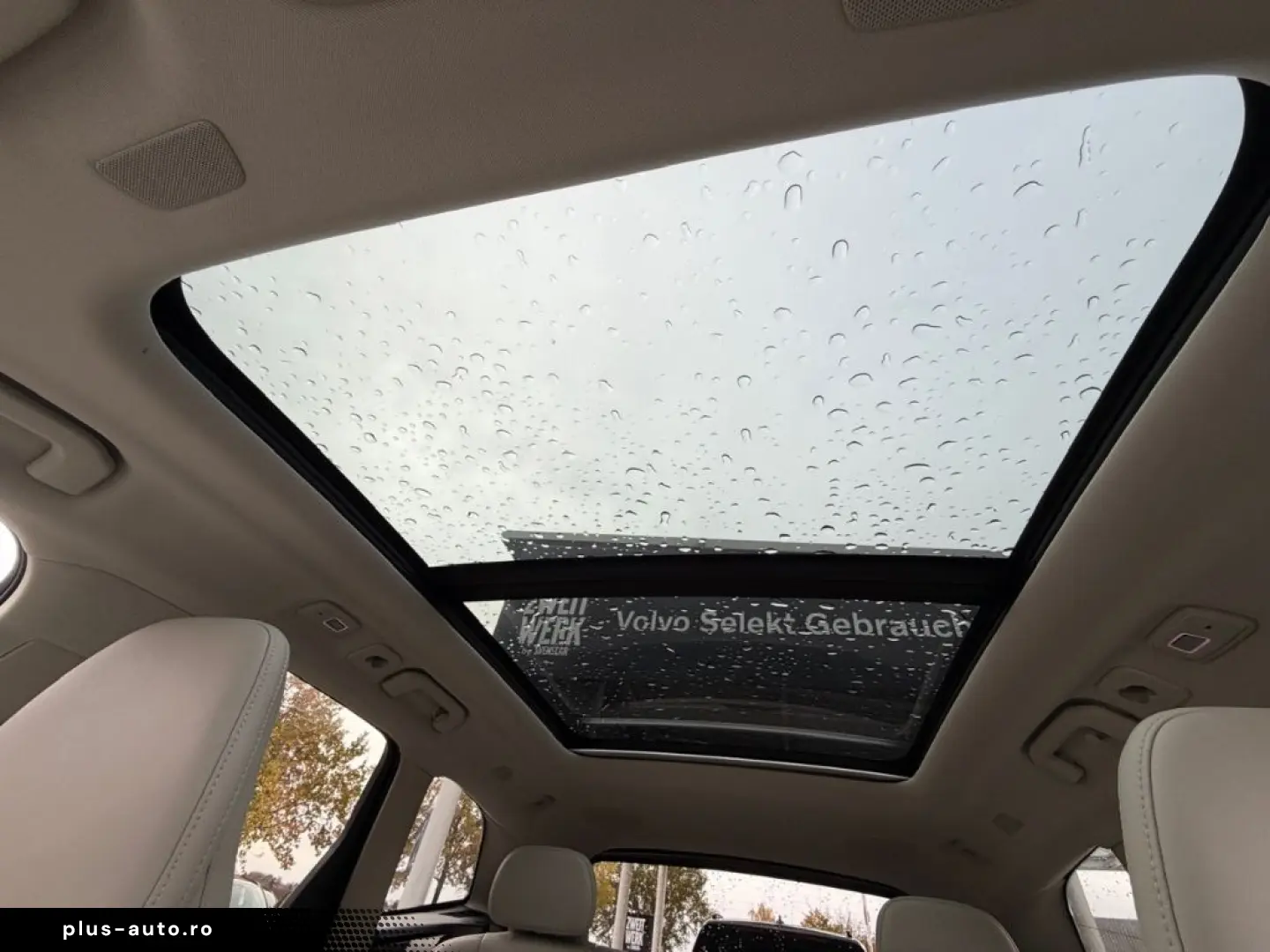 VOLVO XC60 Ultimate Bright Plug-In Hybrid T8