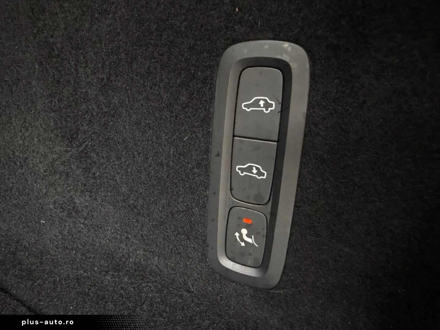 VOLVO XC60 Ultimate Bright Plug-In Hybrid T8