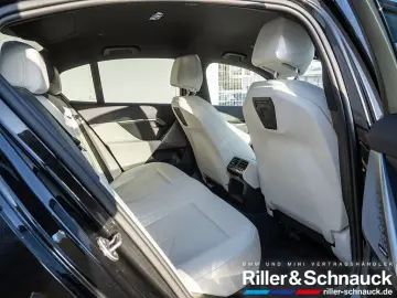 BMW 520d M-Sport 360  LED HUD H K NAVI KEYLESS KLIMA