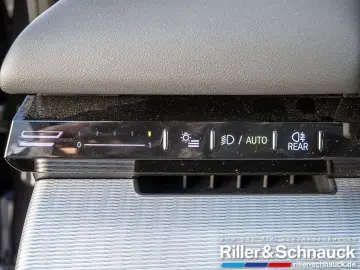 BMW 520d M-Sport 360  LED HUD H K NAVI KEYLESS KLIMA