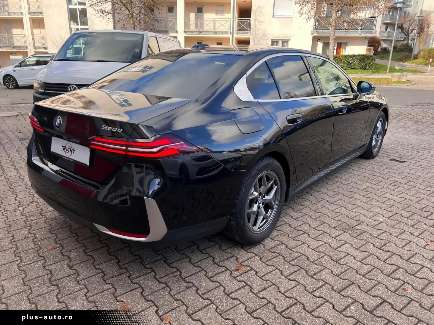 BMW 520d Limousine HUD H&K Sitzebelüftung 360