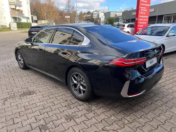 BMW 520d Limousine HUD H&K Sitzebelüftung 360