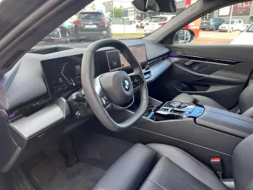 BMW 520d Limousine HUD H&K Sitzebelüftung 360