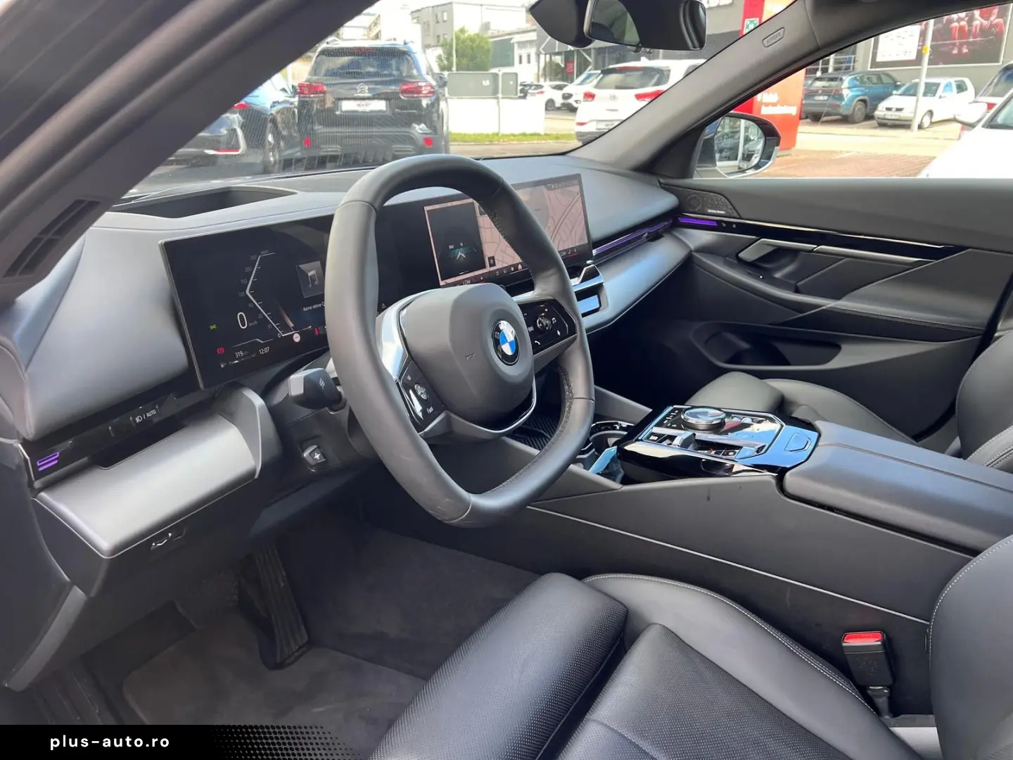 BMW 520d Limousine HUD H&K Sitzebelüftung 360