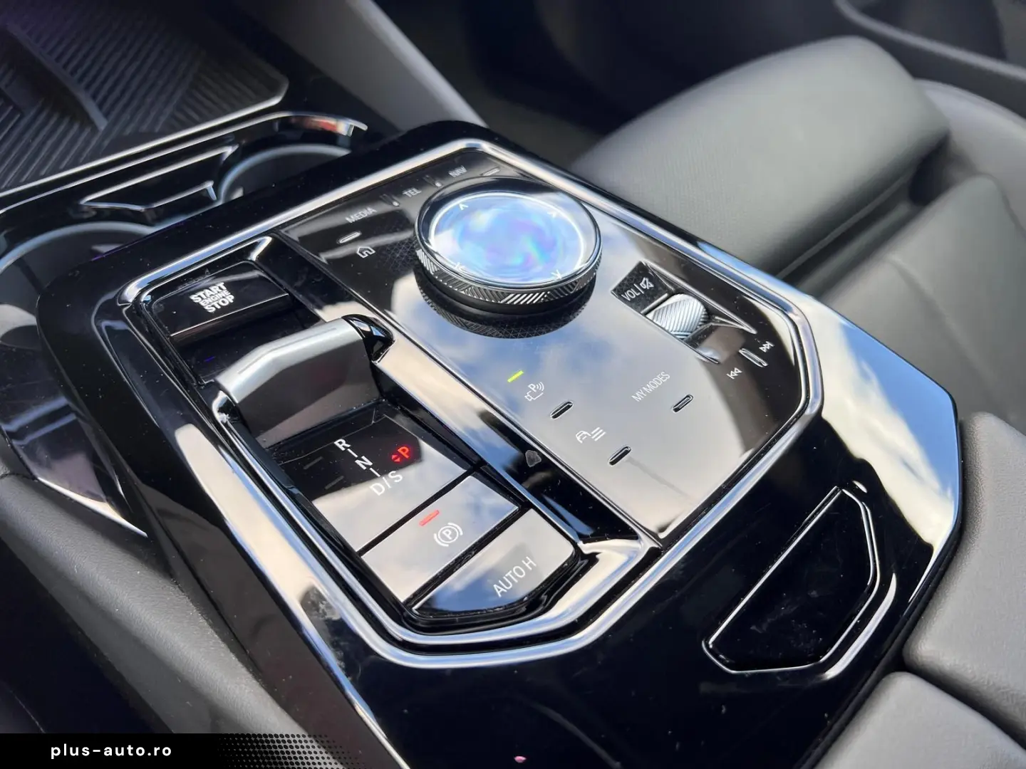 BMW 520d Limousine HUD H&K Sitzebelüftung 360