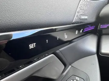 BMW 520d Limousine HUD H&K Sitzebelüftung 360