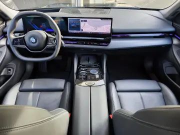 BMW 520 d VIRTU MEMO LEDER PROF LED SHZ HEAD H&K 360