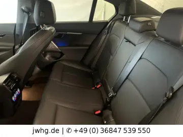 BMW 520d Limousine LED  360 HeadUp Sitzklima Memory