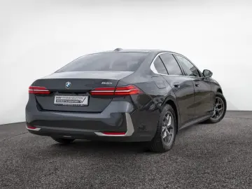 BMW 520i 360 KAM HUD SITZBELÜFTUNG HK