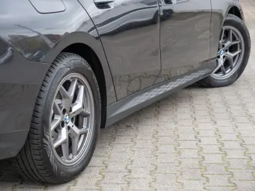 BMW 520i 360 KAM HUD SITZBELÜFTUNG HK