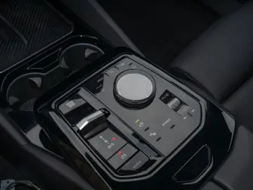 BMW 520i 360 KAM HUD SITZBELÜFTUNG HK