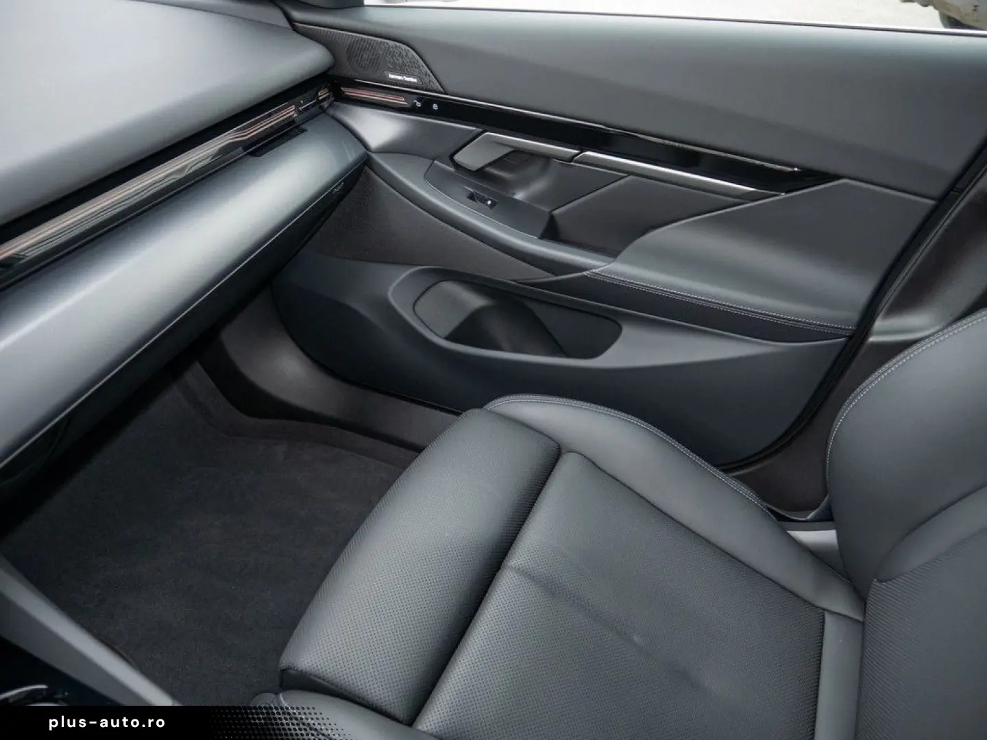 BMW 520i 360 KAM HUD SITZBELÜFTUNG HK